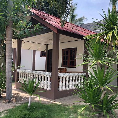 Phangan Lodge Baan Tai Exterior photo