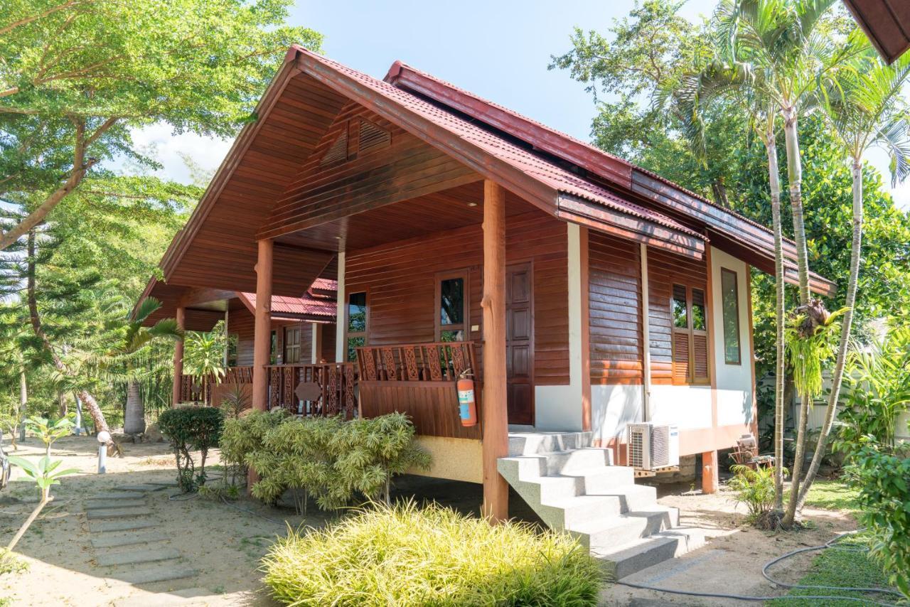 Phangan Lodge Baan Tai Exterior photo