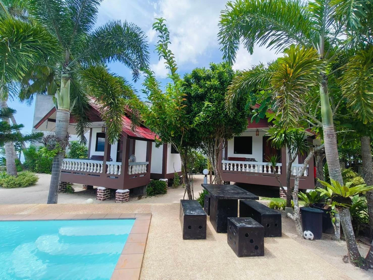 Phangan Lodge Baan Tai Exterior photo